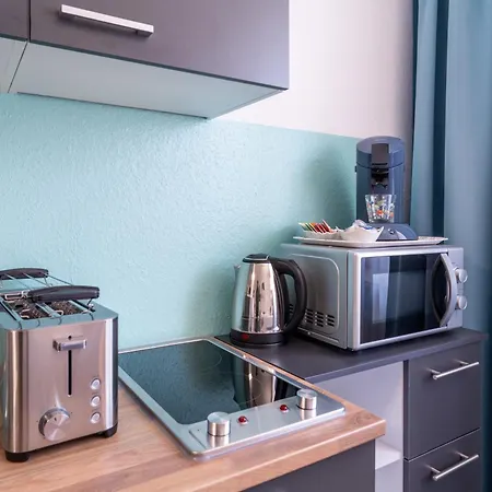 New Gaestehaus Flora,kitchen,tv,free Parking,near Europa Park And Strasbourg 3*